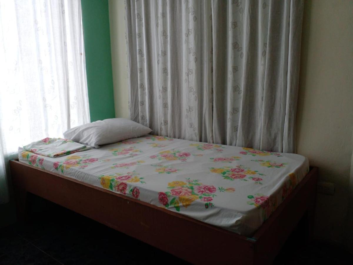La Pension Backpackers La Fortuna Buitenkant foto